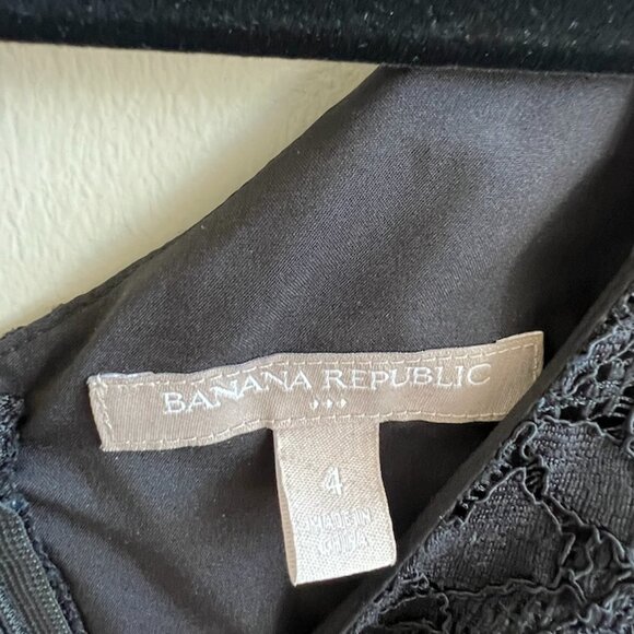 Banana Republic Lace Dress - Picture 2 of 3